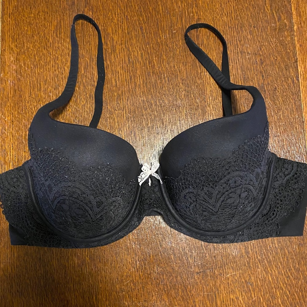 Victoria’s Secret Body by Victoria Lined Demi 36D